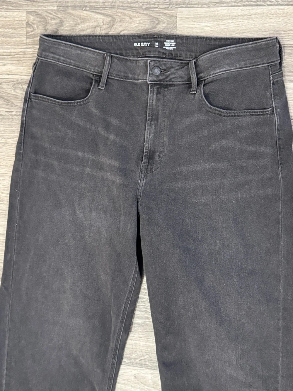 NWOT Old Navy Wow Crop Wide Leg high rise jeans women’s sz 16 tall